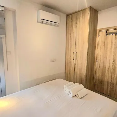 Touch Of Class Molos Apartment