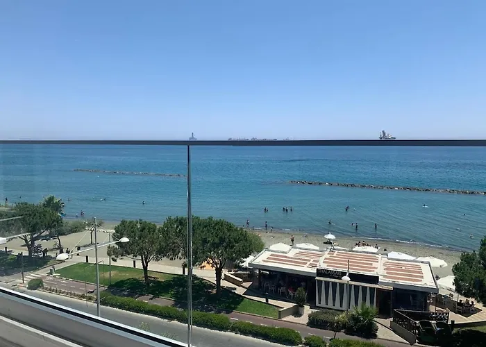 Touch Of Class Molos * Limisso