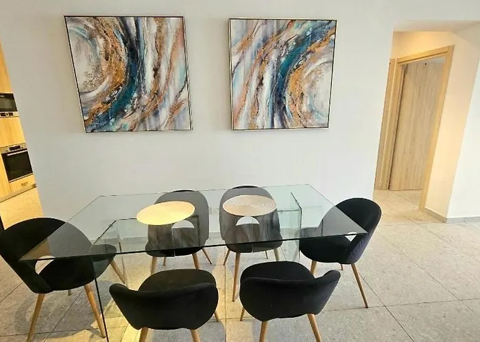 Touch Of Class Molos Limisso